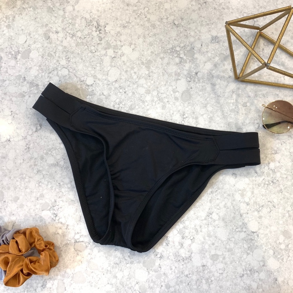 Black cut out bikini bottoms
